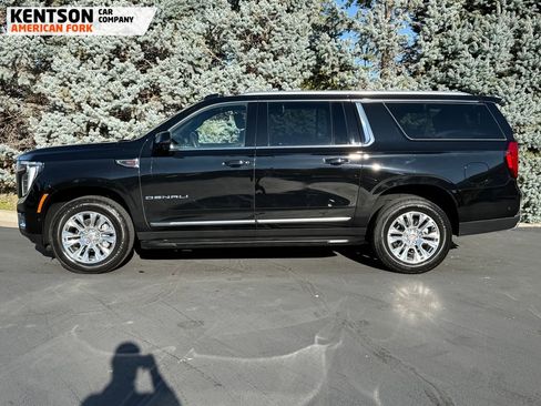 Used 2025 GMC Yukon XL Denali w/ LPO, Floor Liner Package image 4