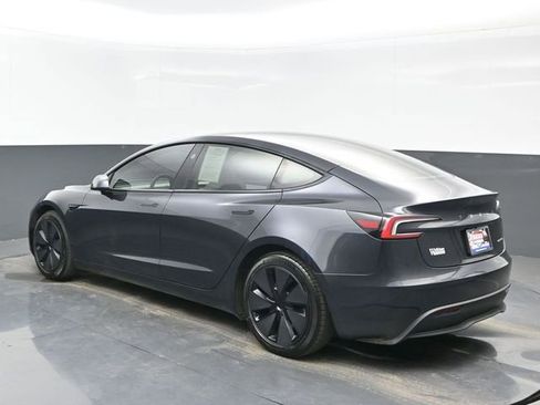 Used 2025 Tesla Model 3 Long Range image 3
