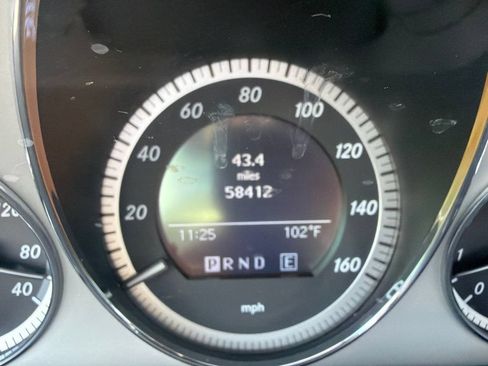 Used 2011 Mercedes-Benz C 300 Sedan image 5