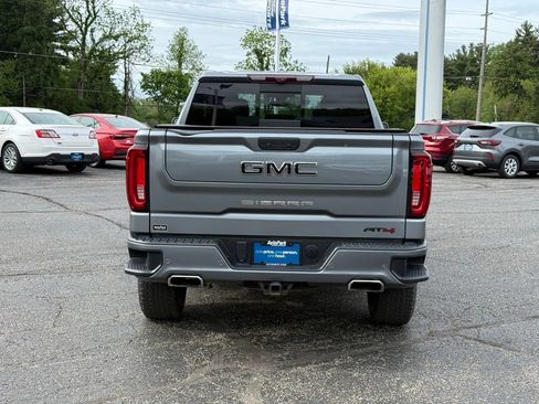 Used 2020 GMC Sierra 1500 AT4 w/ AT4 Premium Package AWD/4WD image 4