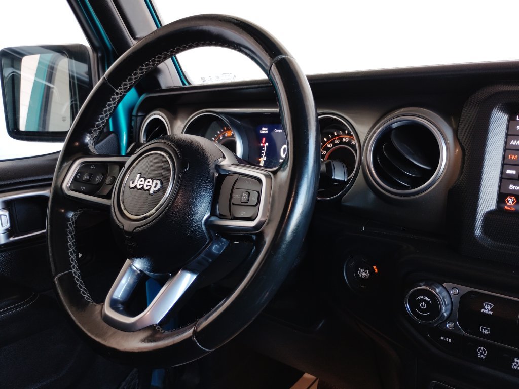 Used 2020 Jeep Wrangler Unlimited Sahara AWD/4WD image 29