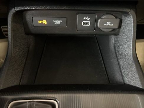 Used 2022 Honda Civic Sport image 7