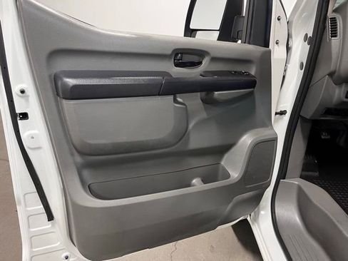Used 2020 Nissan NV 2500 S RWD image 18
