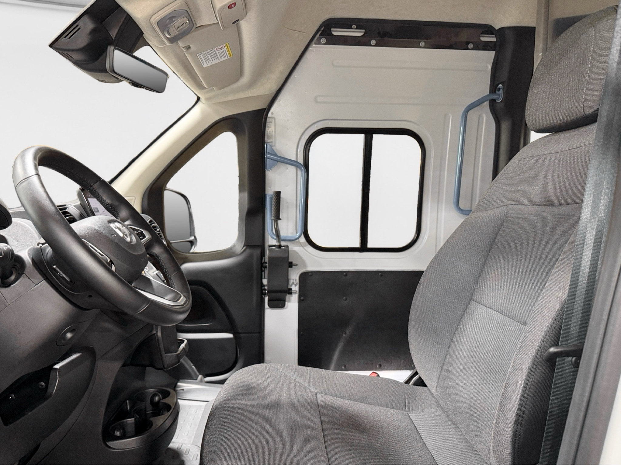 Used 2024 RAM ProMaster 3500 w/ Delivery Van Package FWD image 17