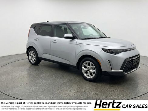 Used 2025 Kia Soul LX w/ LX Technology Package image 1