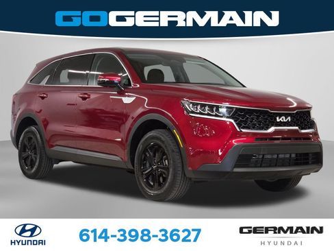 Used 2023 Kia Sorento LX AWD/4WD image 4