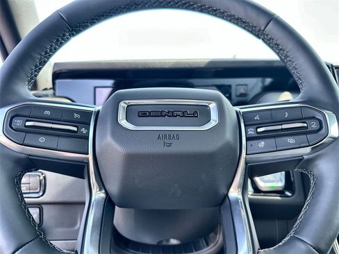 New 2026 GMC Yukon Denali w/ Sun & Power Step Package image 33