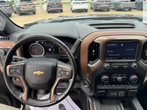 Used 2022 Chevrolet Silverado 2500 High Country w/ LPO, Dark Essentials Package AWD/4WD image 16