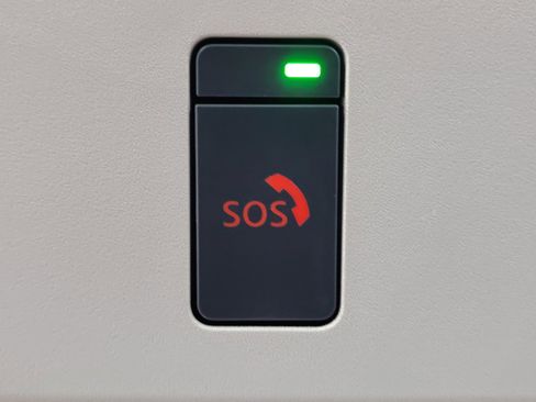 Used 2023 Nissan Kicks SR w/ SR Premium Package image 36