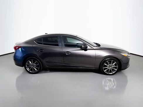 Used 2018 MAZDA MAZDA3 Touring image 11