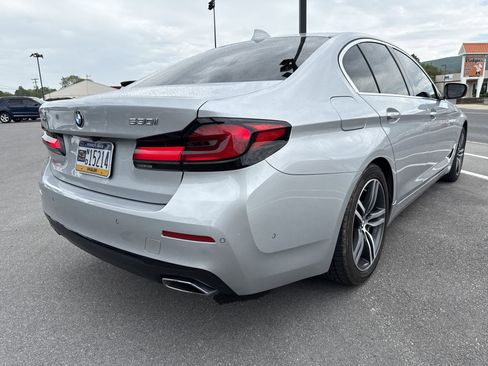 Used 2021 BMW 530i xDrive w/ Premium Package AWD/4WD image 3