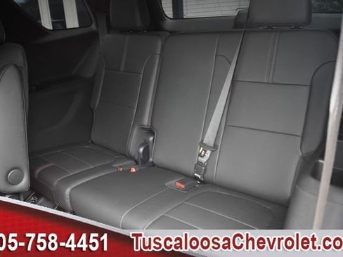 Used 2023 Chevrolet Traverse RS FWD image 24