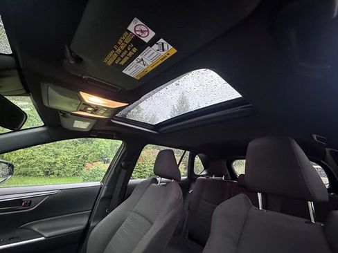 Used 2021 Toyota RAV4 SE w/ Weather & Moonroof Package AWD/4WD image 12