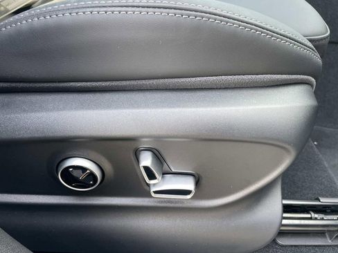 New 2025 Maserati Grecale Modena image 25