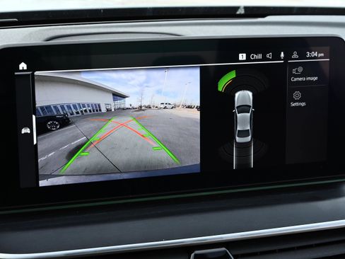 Used 2023 BMW 530i xDrive w/ Premium Package image 17