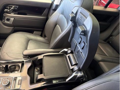 Used 2019 Land Rover Range Rover HSE image 28