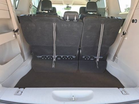 Used 2023 Chrysler Pacifica Touring-L FWD image 26