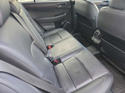 Used 2019 Subaru Outback 3.6R Limited w/ Popular Package #2 image 12