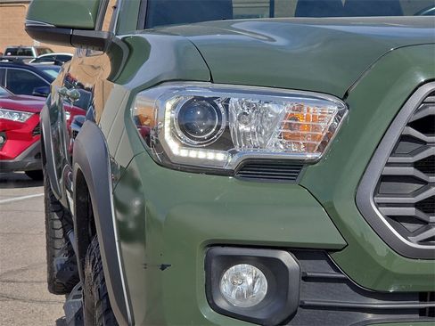 Certified 2021 Toyota Tacoma TRD Off-Road image 10