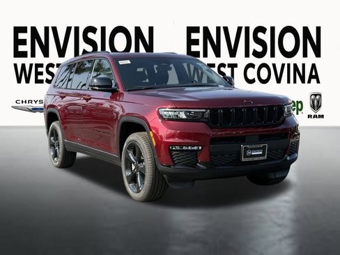 New 2025 Jeep Grand Cherokee L Limited w/ Black Appearance Package image 2