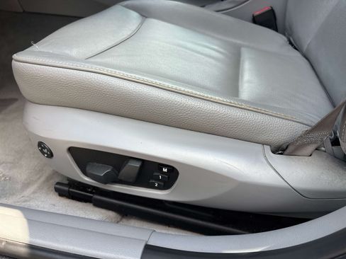 Used 2011 BMW 328i xDrive Sedan AWD/4WD image 15