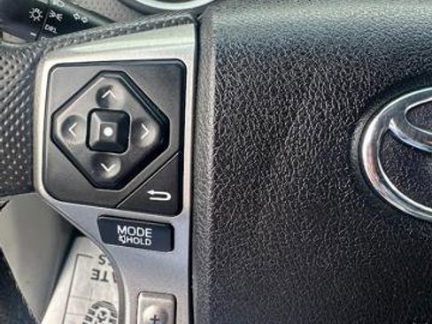 Used 2015 Toyota Tacoma 4x4 Double Cab image 14