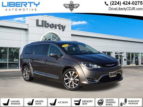 Used 2018 Chrysler Pacifica Limited w/ Tire & Wheel Group image 1