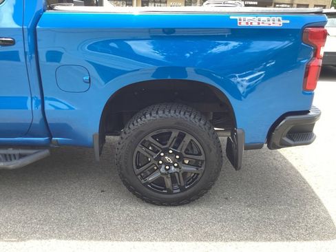 Used 2022 Chevrolet Silverado 1500 LT Trail Boss w/ LT Trail Boss Premium Package AWD/4WD image 24