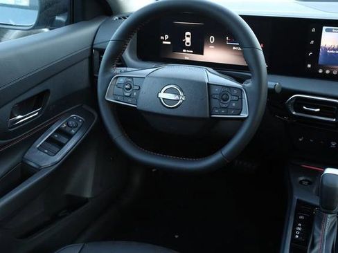 New 2026 Nissan Sentra SR FWD image 24