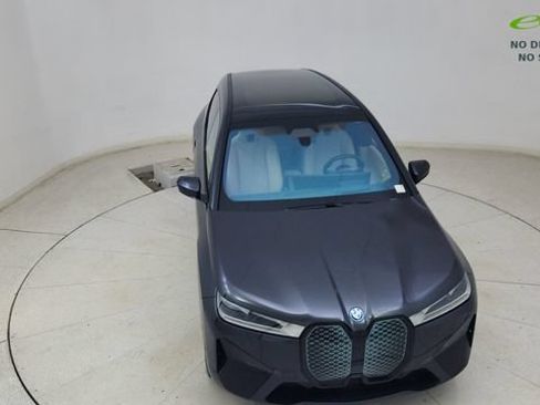 Used 2024 BMW iX xDrive50 w/ Sport Package AWD/4WD image 76