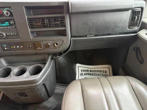 Used 2019 GMC Savana 3500 Extended w/ Driver Convenience Package image 20