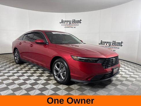 Used 2024 Honda Accord EX image 4