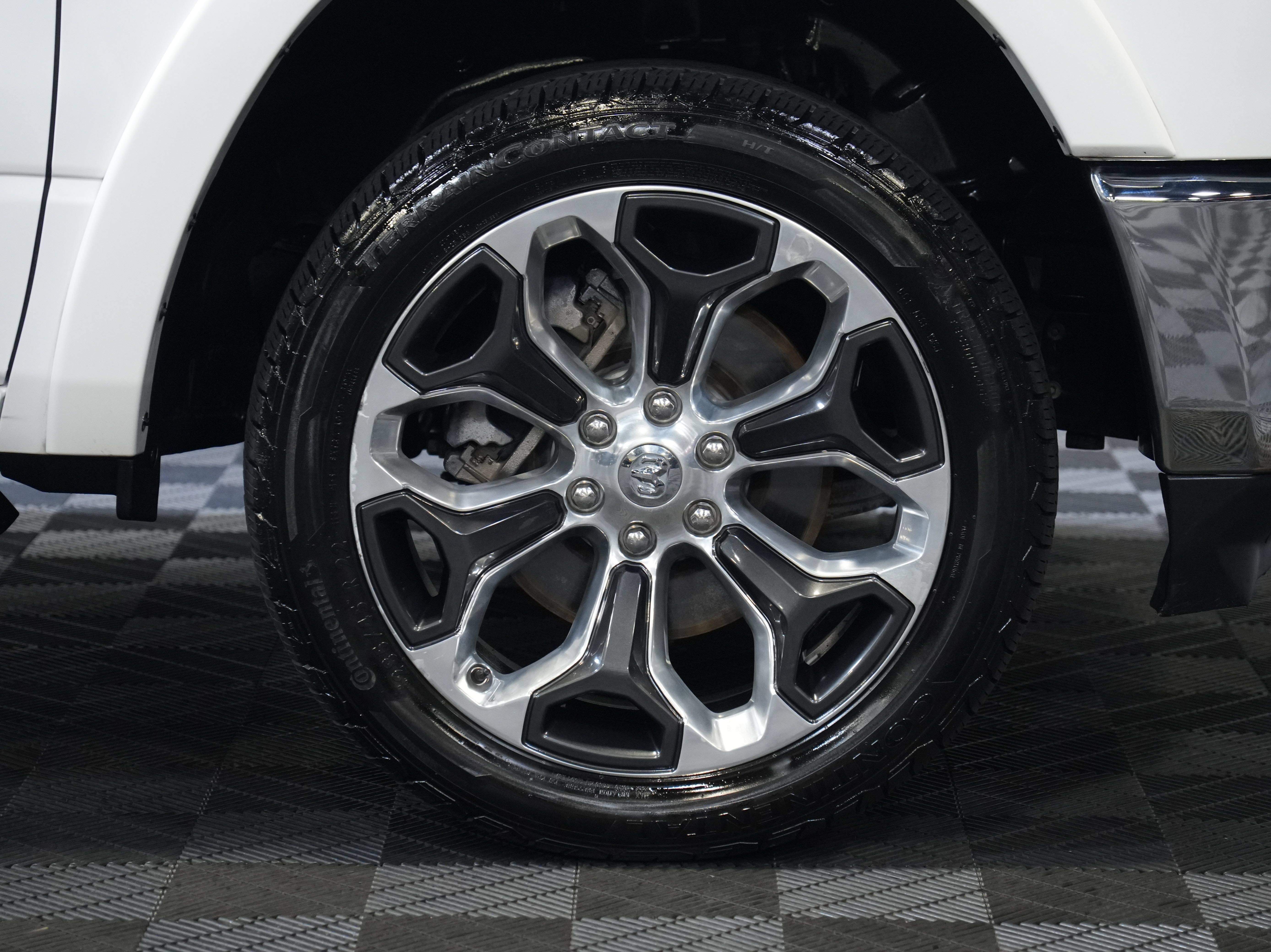 Used 2019 RAM 1500 Limited AWD/4WD image 57