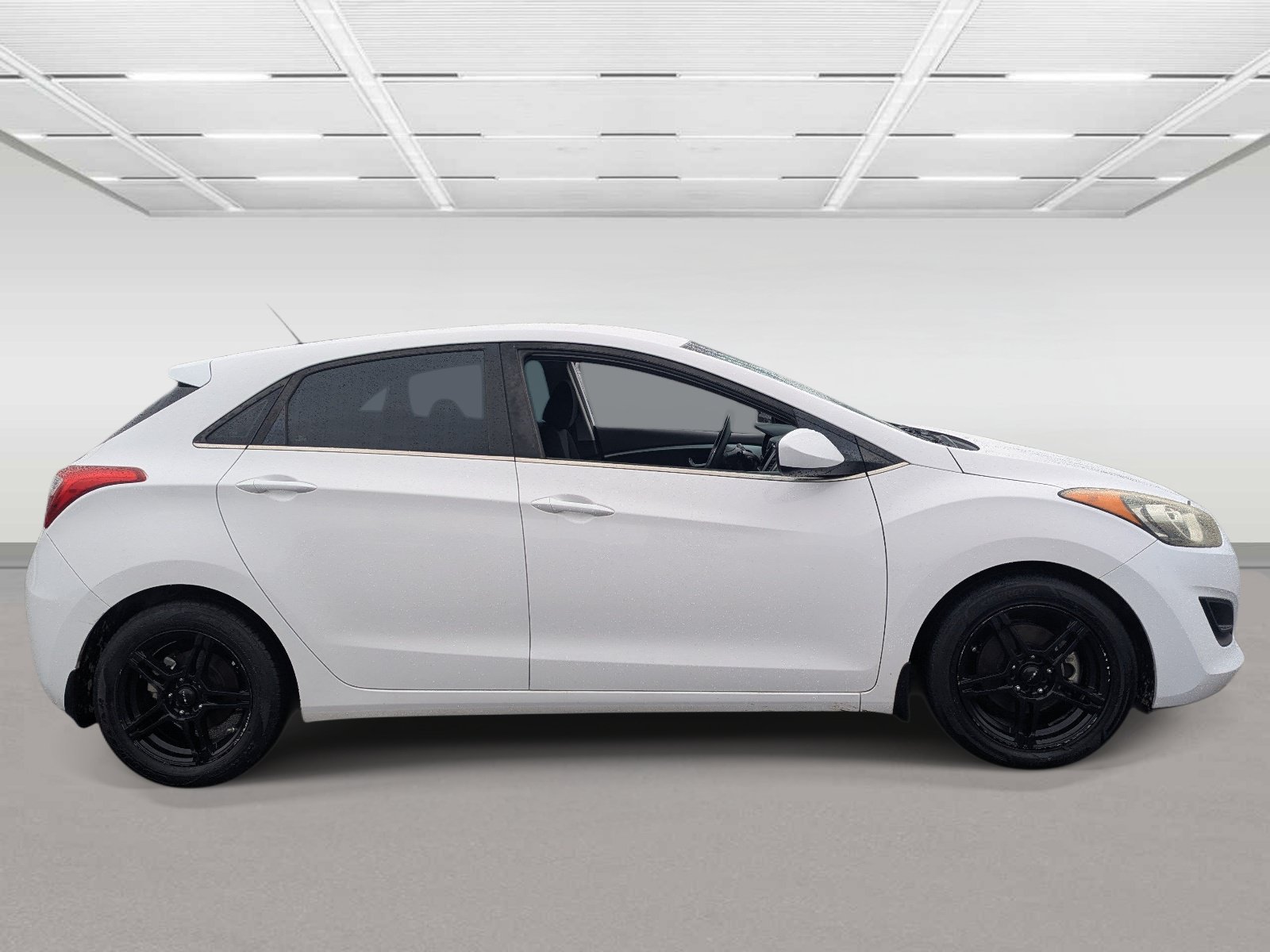 Used 2016 Hyundai Elantra GT FWD image 6
