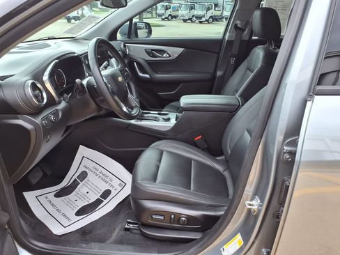 Used 2024 Chevrolet Blazer LT FWD image 19