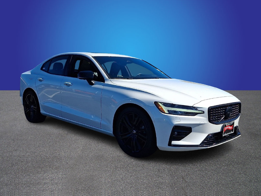 Used 2023 Volvo S60 B5 Plus w/ Climate Package AWD/4WD image 3