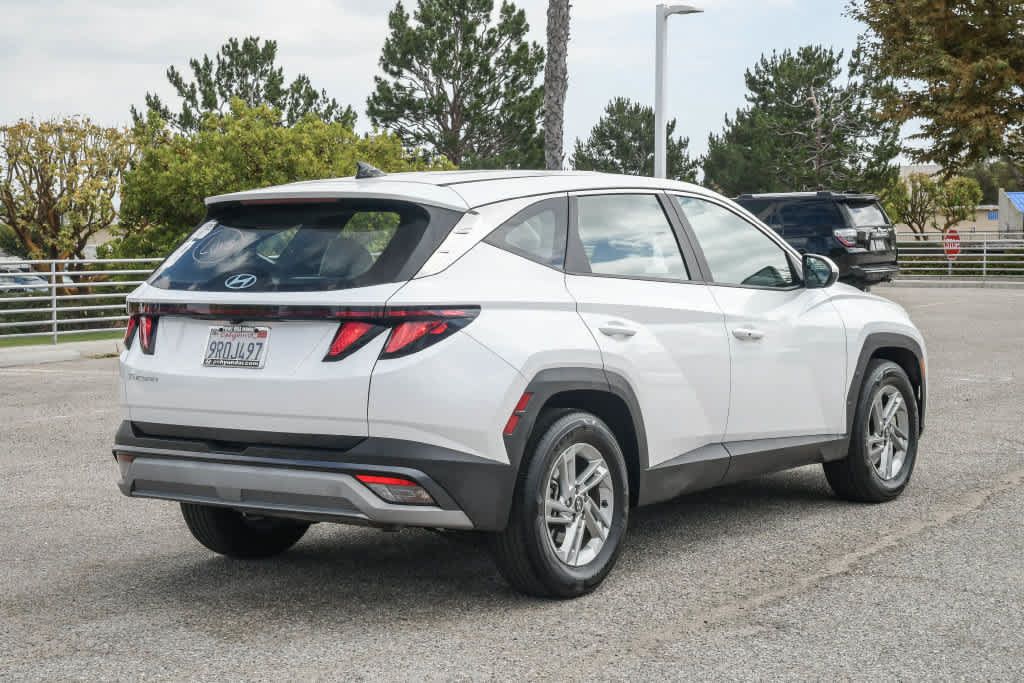 Used 2025 Hyundai Tucson SE FWD image 10