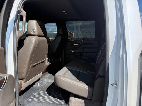 Used 2020 GMC Sierra 2500 Denali w/ Denali Ultimate Package AWD/4WD image 12