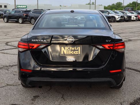 Used 2024 Nissan Sentra SV FWD image 5