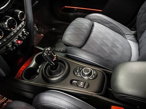 Used 2022 MINI Cooper Countryman S w/ Premium Package image 17