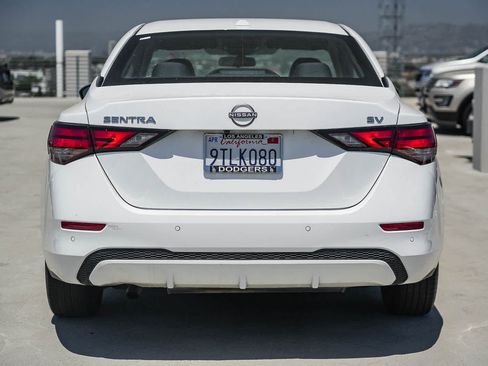 Used 2024 Nissan Sentra SV FWD image 7
