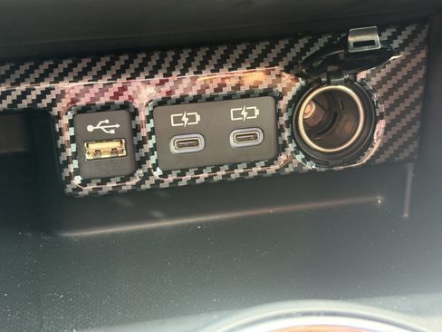 Used 2023 Toyota Highlander XSE FWD image 27
