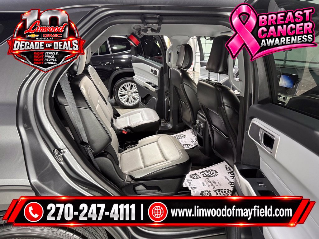 Used 2021 Ford Explorer XLT w/ Equipment Group 202A AWD/4WD image 22