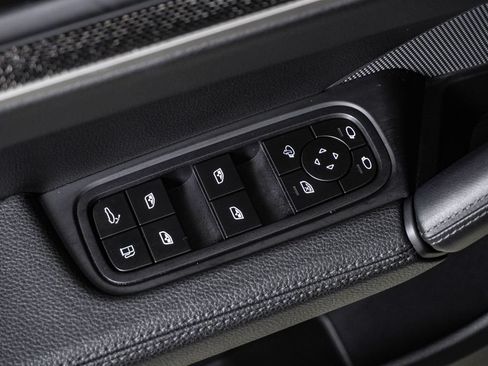 Certified 2026 Porsche Cayenne E-Hybrid Coupe AWD/4WD image 26