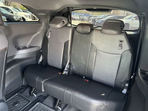 Used 2023 Toyota Sienna XSE w/ XSE Plus Package AWD/4WD image 26