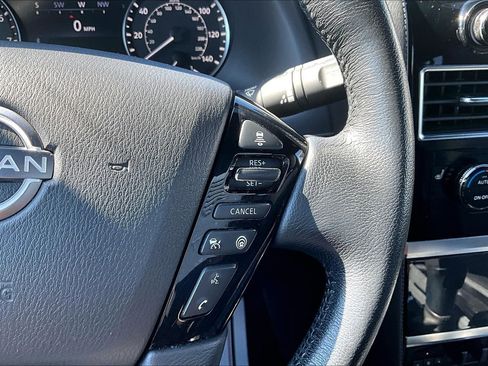 Used 2023 Nissan Armada SL w/ Midnight Edition Package image 12