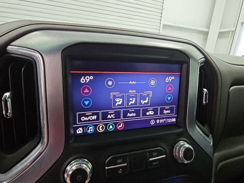 Used 2020 GMC Sierra 1500 SLT w/ SLT Premium Plus Package AWD/4WD image 19