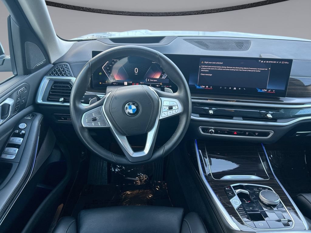 Used 2026 BMW X7 xDrive40i AWD/4WD image 21