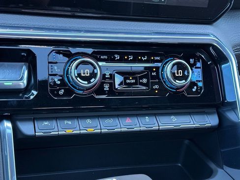 New 2026 GMC Sierra 1500 Denali AWD/4WD image 17