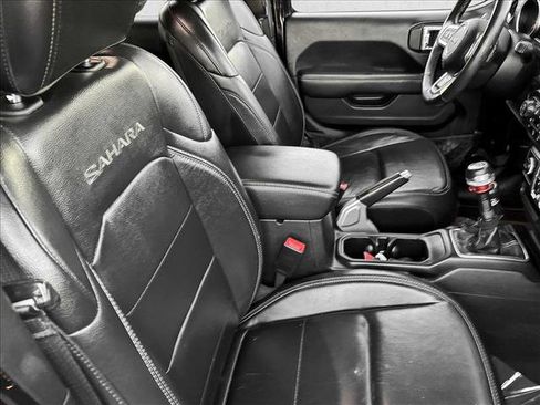 Used 2018 Jeep Wrangler Unlimited Sahara image 19